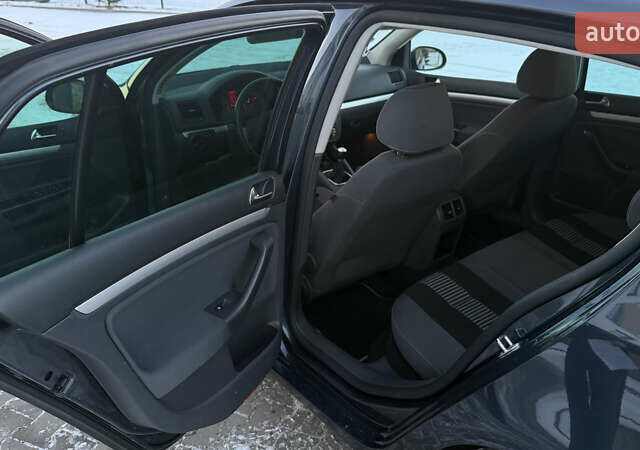 Синий Фольксваген Гольф, объемом двигателя 1.4 л и пробегом 251 тыс. км за 5899 $, фото 14 на Automoto.ua