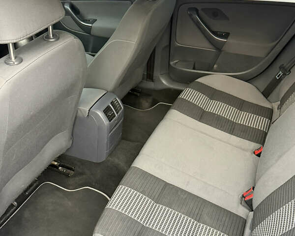 Синій Фольксваген Гольф, об'ємом двигуна 1.9 л та пробігом 350 тис. км за 6100 $, фото 7 на Automoto.ua