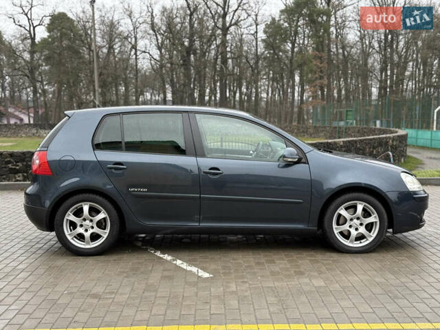 Синий Фольксваген Гольф, объемом двигателя 1.4 л и пробегом 203 тыс. км за 5400 $, фото 5 на Automoto.ua