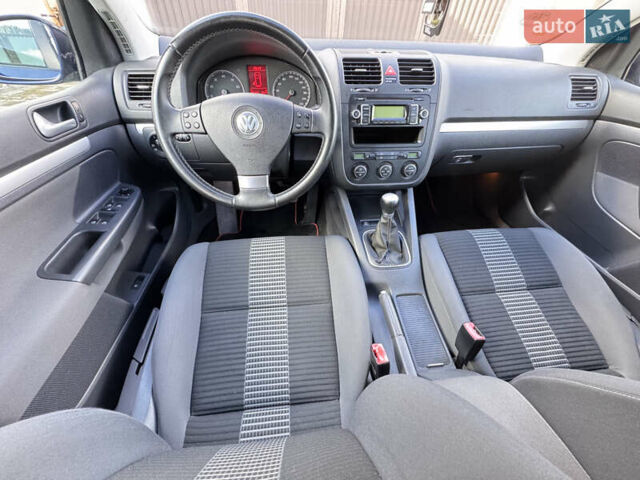 Синій Фольксваген Гольф, об'ємом двигуна 1.4 л та пробігом 196 тис. км за 6100 $, фото 17 на Automoto.ua