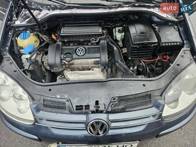 Синій Фольксваген Гольф, об'ємом двигуна 1.39 л та пробігом 226 тис. км за 4800 $, фото 44 на Automoto.ua