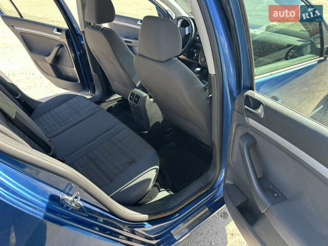 Синій Фольксваген Гольф, об'ємом двигуна 1.6 л та пробігом 231 тис. км за 5900 $, фото 15 на Automoto.ua