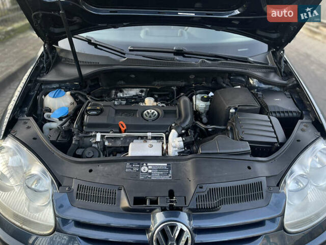 Синий Фольксваген Гольф, объемом двигателя 1.4 л и пробегом 228 тыс. км за 5499 $, фото 61 на Automoto.ua