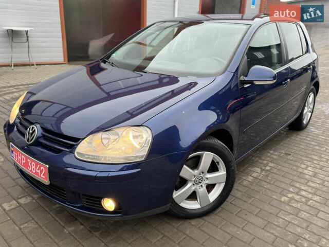 Синий Фольксваген Гольф, объемом двигателя 1.4 л и пробегом 233 тыс. км за 7299 $, фото 1 на Automoto.ua