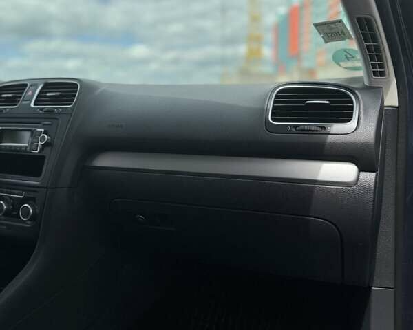 Синій Фольксваген Гольф, об'ємом двигуна 1.4 л та пробігом 217 тис. км за 7850 $, фото 25 на Automoto.ua