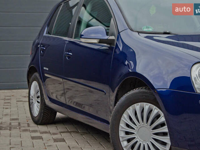 Синій Фольксваген Гольф, об'ємом двигуна 1.6 л та пробігом 252 тис. км за 6250 $, фото 10 на Automoto.ua