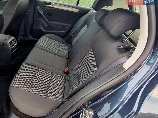 Синий Фольксваген Гольф, объемом двигателя 1.39 л и пробегом 84 тыс. км за 9500 $, фото 84 на Automoto.ua