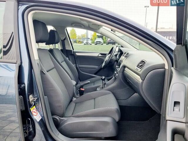 Синий Фольксваген Гольф, объемом двигателя 1.39 л и пробегом 84 тыс. км за 9500 $, фото 106 на Automoto.ua