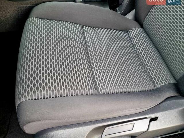 Синий Фольксваген Гольф, объемом двигателя 1.39 л и пробегом 84 тыс. км за 9500 $, фото 70 на Automoto.ua