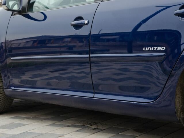 Синій Фольксваген Гольф, об'ємом двигуна 1.6 л та пробігом 252 тис. км за 6200 $, фото 4 на Automoto.ua