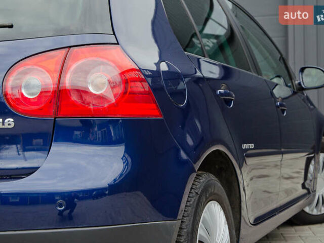 Синій Фольксваген Гольф, об'ємом двигуна 1.6 л та пробігом 252 тис. км за 6250 $, фото 19 на Automoto.ua