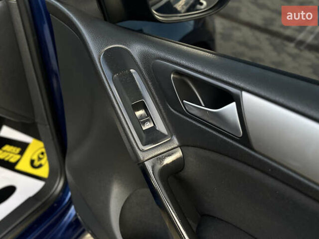 Синий Фольксваген Гольф, объемом двигателя 1.39 л и пробегом 276 тыс. км за 6999 $, фото 19 на Automoto.ua