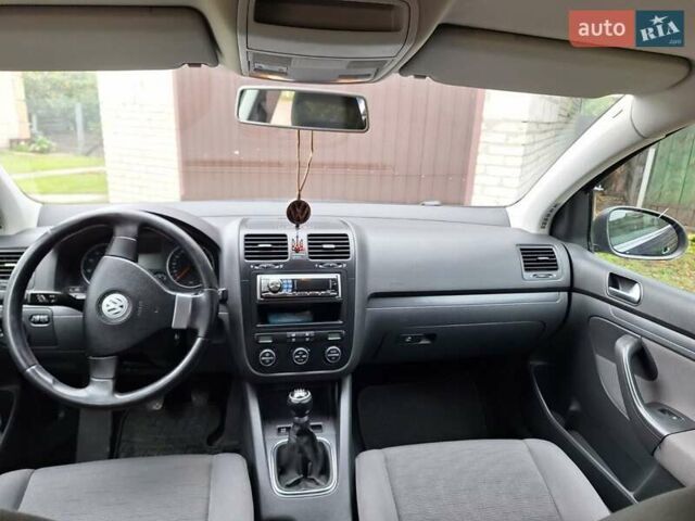 Синий Фольксваген Гольф, объемом двигателя 1.6 л и пробегом 197 тыс. км за 6800 $, фото 4 на Automoto.ua