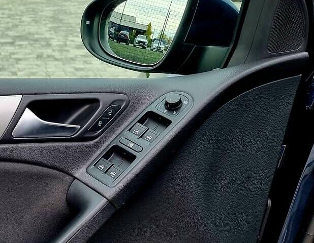 Синий Фольксваген Гольф, объемом двигателя 1.39 л и пробегом 84 тыс. км за 9500 $, фото 9 на Automoto.ua