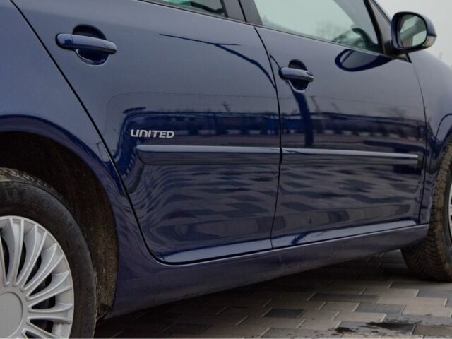 Синій Фольксваген Гольф, об'ємом двигуна 1.6 л та пробігом 252 тис. км за 6200 $, фото 5 на Automoto.ua