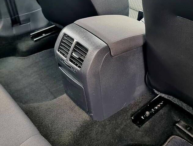 Синий Фольксваген Гольф, объемом двигателя 1.39 л и пробегом 84 тыс. км за 9500 $, фото 88 на Automoto.ua