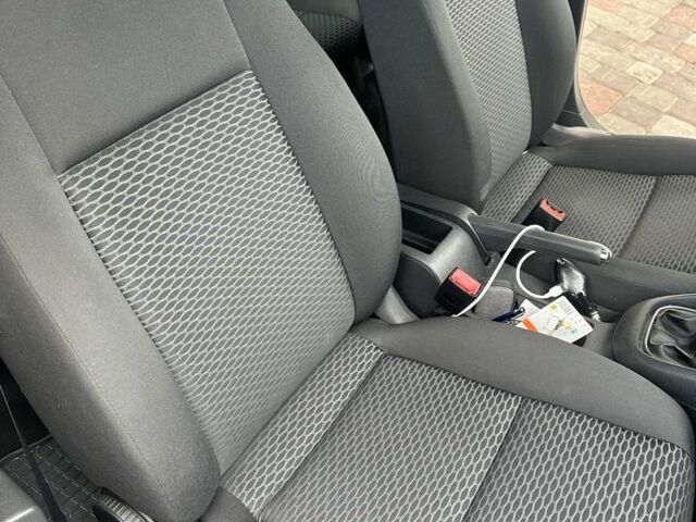 Синий Фольксваген Гольф, объемом двигателя 1.4 л и пробегом 200 тыс. км за 7400 $, фото 19 на Automoto.ua