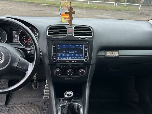 Синий Фольксваген Гольф, объемом двигателя 1.6 л и пробегом 213 тыс. км за 7200 $, фото 3 на Automoto.ua