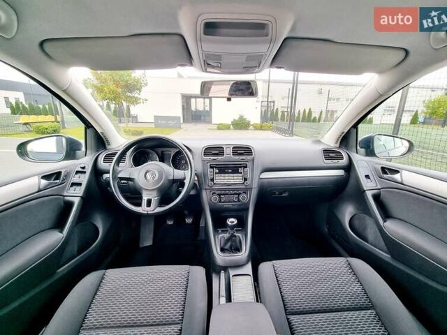 Синий Фольксваген Гольф, объемом двигателя 1.39 л и пробегом 84 тыс. км за 9500 $, фото 8 на Automoto.ua