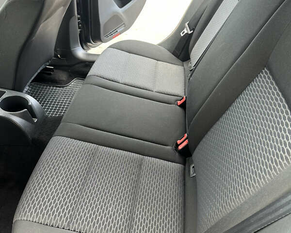 Синий Фольксваген Гольф, объемом двигателя 1.4 л и пробегом 200 тыс. км за 7400 $, фото 16 на Automoto.ua