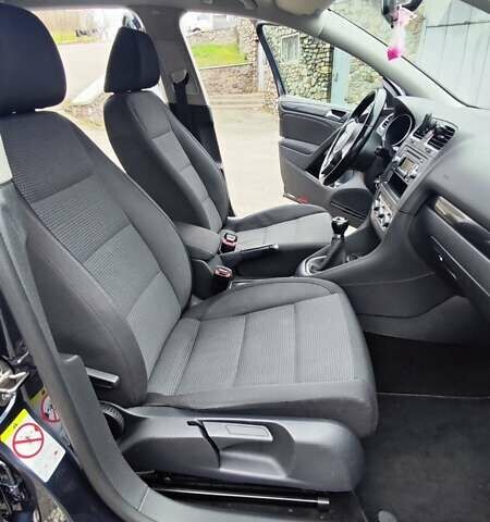 Синий Фольксваген Гольф, объемом двигателя 1.39 л и пробегом 202 тыс. км за 7950 $, фото 21 на Automoto.ua