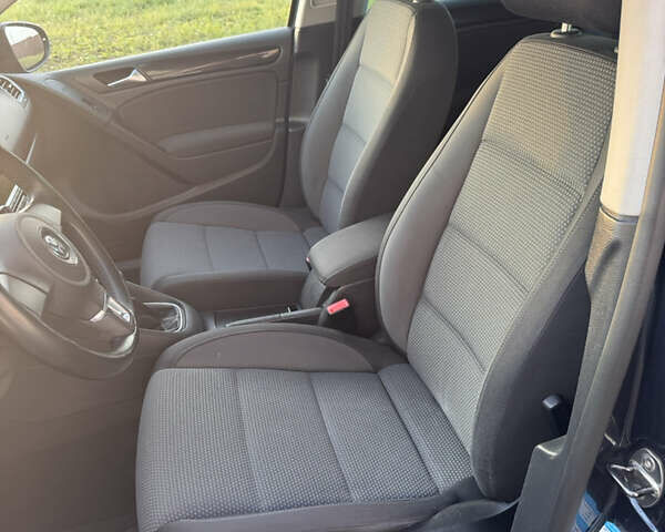 Синий Фольксваген Гольф, объемом двигателя 1.4 л и пробегом 219 тыс. км за 7100 $, фото 10 на Automoto.ua