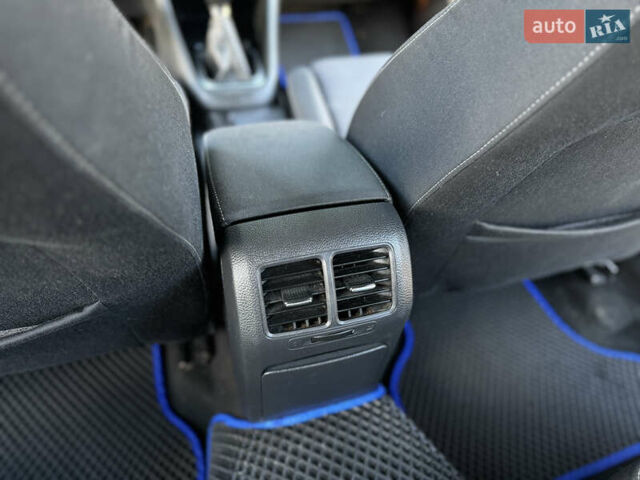 Синій Фольксваген Гольф, об'ємом двигуна 2 л та пробігом 339 тис. км за 6950 $, фото 31 на Automoto.ua
