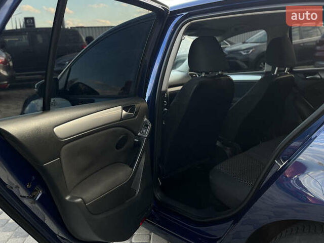 Синий Фольксваген Гольф, объемом двигателя 1.39 л и пробегом 276 тыс. км за 6999 $, фото 21 на Automoto.ua