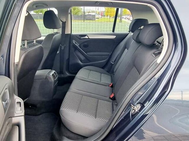 Синий Фольксваген Гольф, объемом двигателя 1.39 л и пробегом 84 тыс. км за 9500 $, фото 83 на Automoto.ua