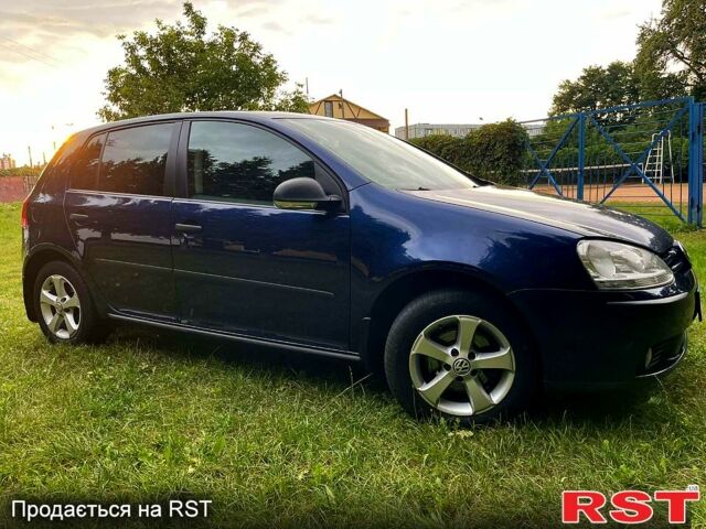 Синий Фольксваген Гольф, объемом двигателя 1.6 л и пробегом 196 тыс. км за 5900 $, фото 4 на Automoto.ua