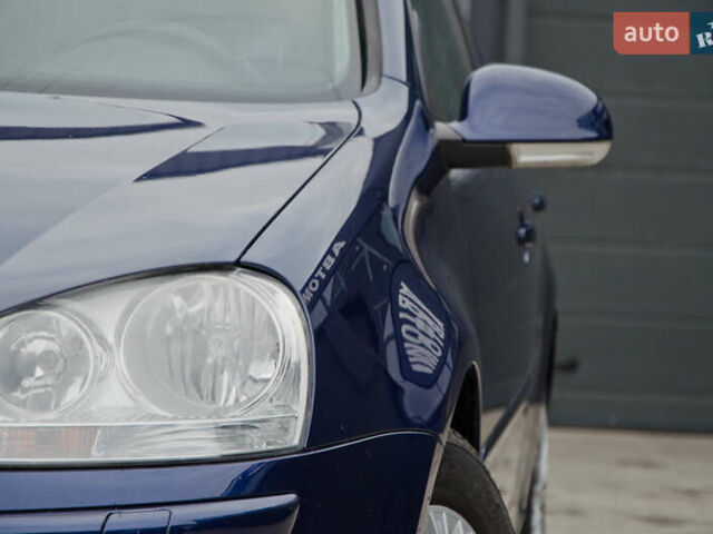 Синій Фольксваген Гольф, об'ємом двигуна 1.6 л та пробігом 252 тис. км за 6250 $, фото 7 на Automoto.ua