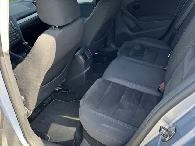 Синий Фольксваген Гольф, объемом двигателя 1.4 л и пробегом 154 тыс. км за 8000 $, фото 11 на Automoto.ua