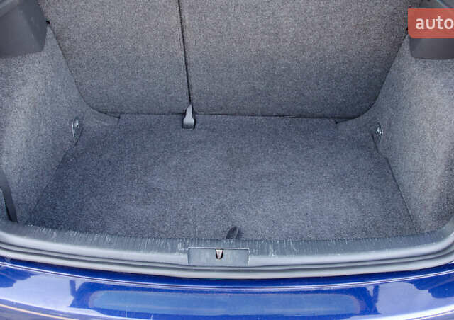 Синій Фольксваген Гольф, об'ємом двигуна 1.6 л та пробігом 252 тис. км за 6250 $, фото 58 на Automoto.ua