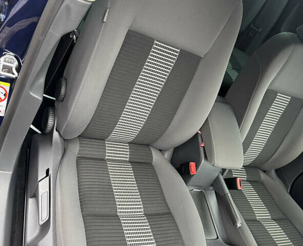 Синий Фольксваген Гольф, объемом двигателя 1.4 л и пробегом 233 тыс. км за 7299 $, фото 33 на Automoto.ua