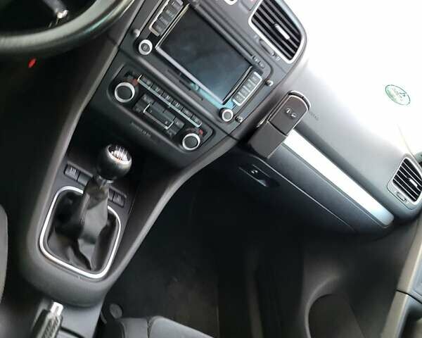 Синий Фольксваген Гольф, объемом двигателя 1.39 л и пробегом 238 тыс. км за 6900 $, фото 16 на Automoto.ua