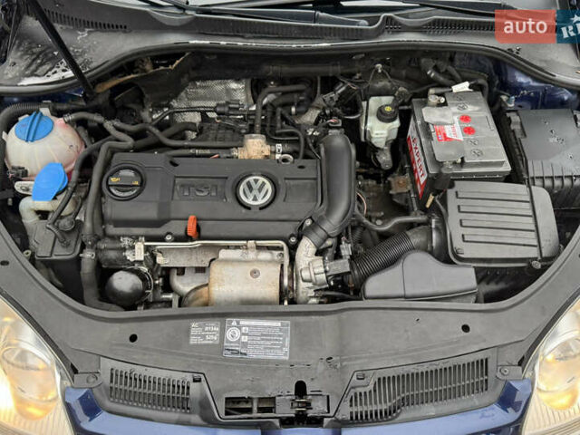 Синий Фольксваген Гольф, объемом двигателя 1.4 л и пробегом 233 тыс. км за 7299 $, фото 50 на Automoto.ua