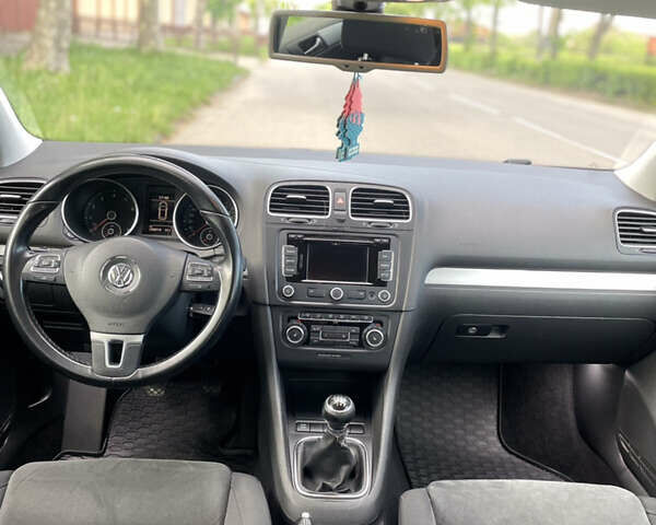 Синий Фольксваген Гольф, объемом двигателя 1.39 л и пробегом 210 тыс. км за 7800 $, фото 13 на Automoto.ua