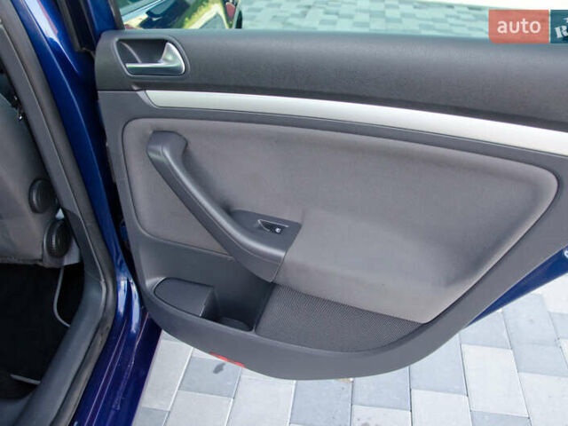 Синій Фольксваген Гольф, об'ємом двигуна 1.6 л та пробігом 252 тис. км за 6250 $, фото 52 на Automoto.ua