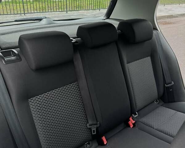 Синій Фольксваген Гольф, об'ємом двигуна 1.4 л та пробігом 217 тис. км за 7850 $, фото 33 на Automoto.ua