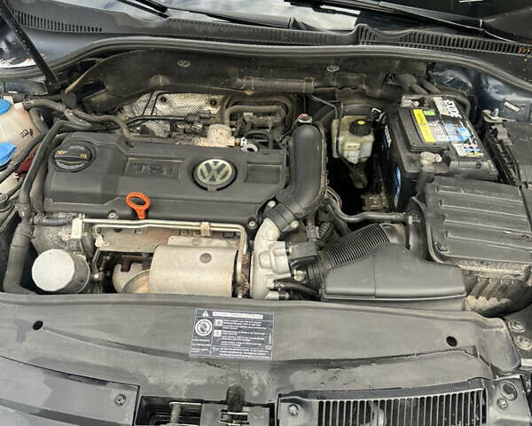 Синий Фольксваген Гольф, объемом двигателя 1.4 л и пробегом 200 тыс. км за 7400 $, фото 25 на Automoto.ua