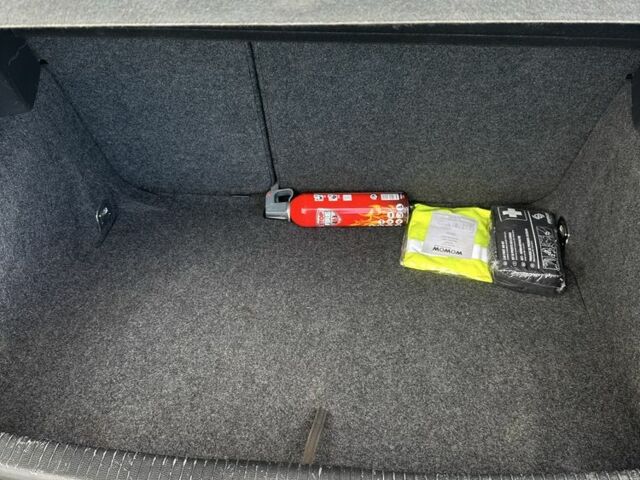 Синий Фольксваген Гольф, объемом двигателя 1.4 л и пробегом 200 тыс. км за 7400 $, фото 17 на Automoto.ua