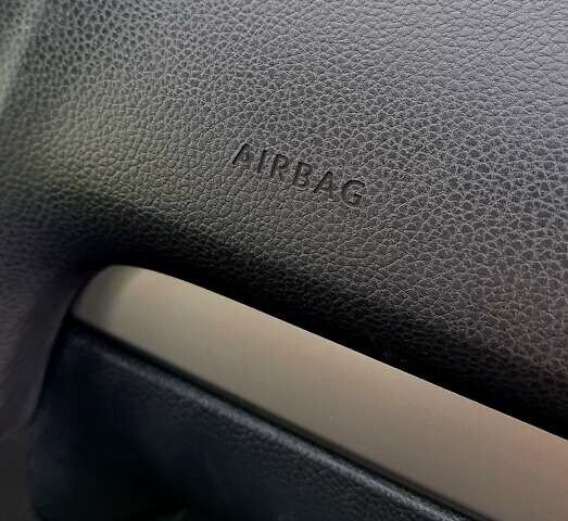 Синий Фольксваген Гольф, объемом двигателя 1.39 л и пробегом 84 тыс. км за 9500 $, фото 98 на Automoto.ua