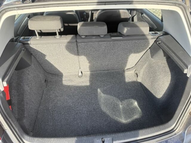 Синій Фольксваген Гольф, об'ємом двигуна 1.4 л та пробігом 265 тис. км за 5400 $, фото 14 на Automoto.ua