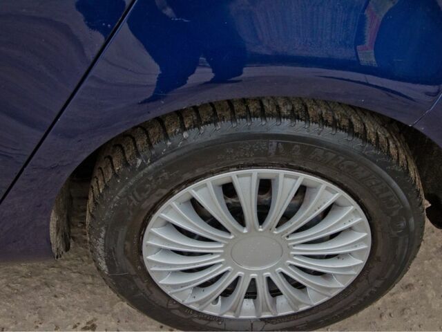 Синій Фольксваген Гольф, об'ємом двигуна 1.6 л та пробігом 252 тис. км за 6200 $, фото 8 на Automoto.ua