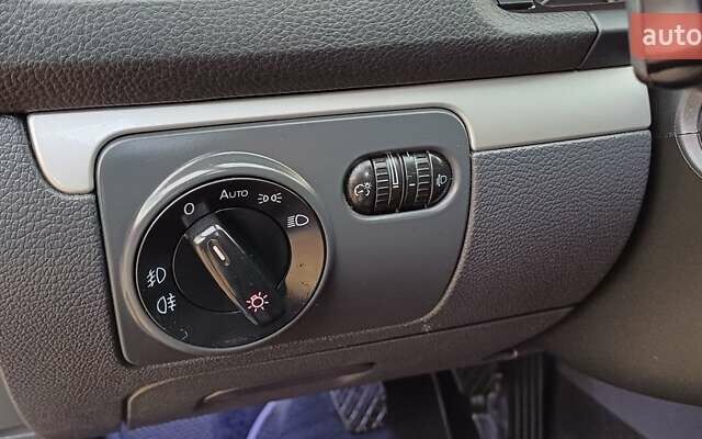 Синій Фольксваген Гольф, об'ємом двигуна 1.6 л та пробігом 252 тис. км за 6199 $, фото 45 на Automoto.ua