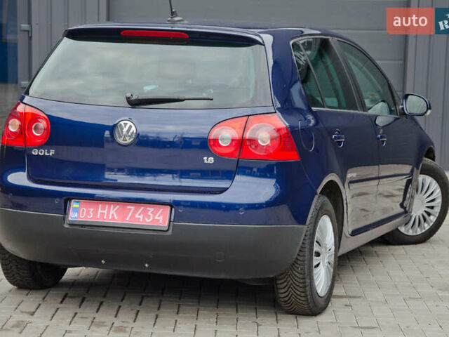 Синій Фольксваген Гольф, об'ємом двигуна 1.6 л та пробігом 252 тис. км за 6250 $, фото 17 на Automoto.ua