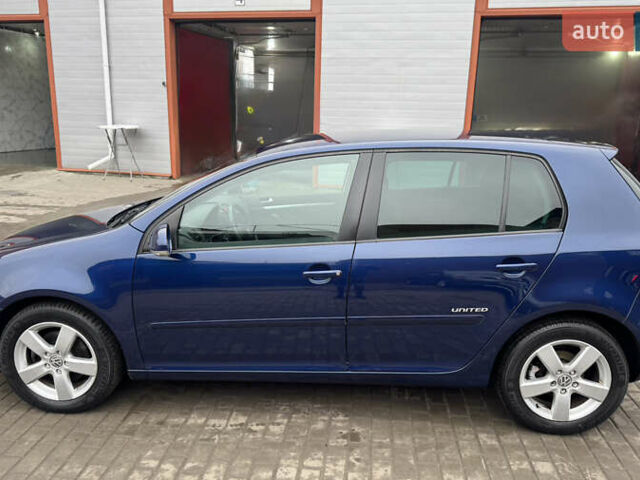 Синий Фольксваген Гольф, объемом двигателя 1.4 л и пробегом 233 тыс. км за 7299 $, фото 3 на Automoto.ua