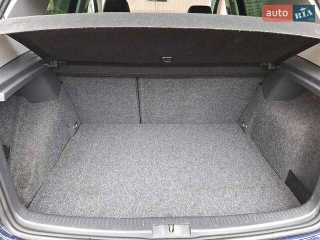 Синий Фольксваген Гольф, объемом двигателя 1.6 л и пробегом 197 тыс. км за 6800 $, фото 10 на Automoto.ua