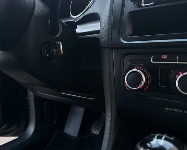 Синій Фольксваген Гольф, об'ємом двигуна 1.4 л та пробігом 217 тис. км за 7850 $, фото 9 на Automoto.ua