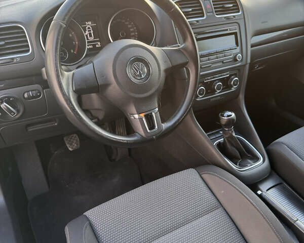 Синий Фольксваген Гольф, объемом двигателя 1.4 л и пробегом 219 тыс. км за 7100 $, фото 32 на Automoto.ua